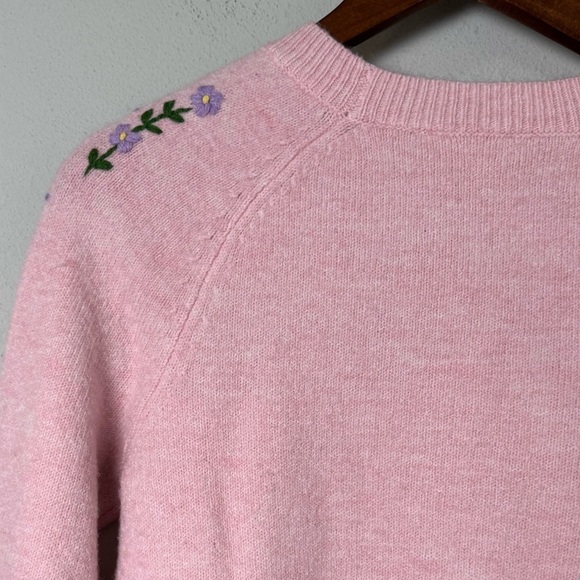 Tuckernuck HYACINTH HOUSE Pink Floral Embroidered Lilah Sweater Size Small - Picture 11 of 14